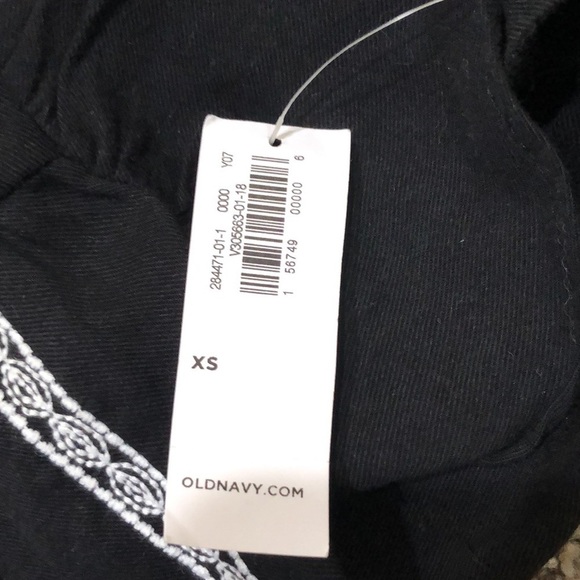 NWT Old Navy Midi Dress Size XS Black Flutter Sleeve White Embroidery - Picture 6 of 10